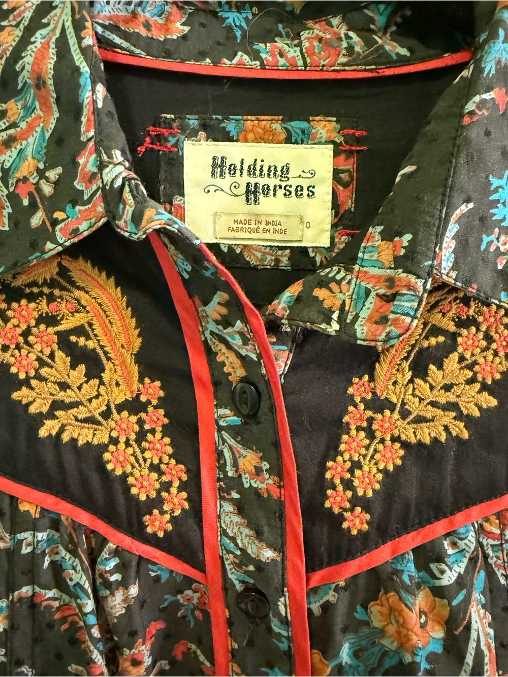 HOLDING HORSES Black Floral Embroidered Button-Up with Red Trim - Picture 4 of 5